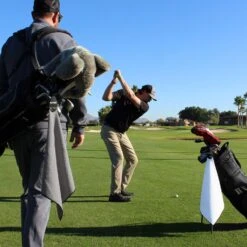 Monument Golf Stick It Magnetic Towels -Tour Edge Store Stick It Towel White d